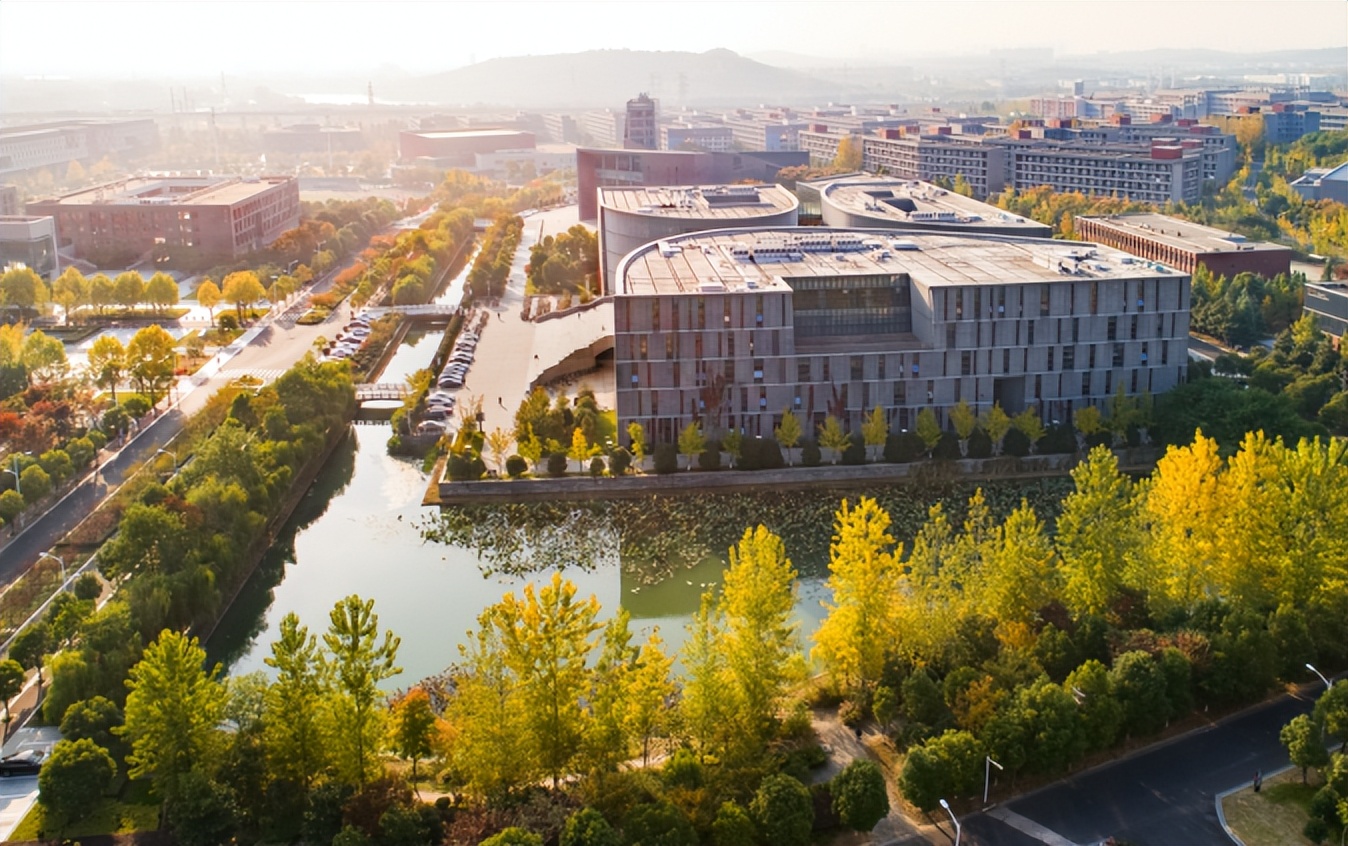 去向落实率95%以上！*京大南**学这一专业的毕业生，备受剑桥大学等名校“青睐”