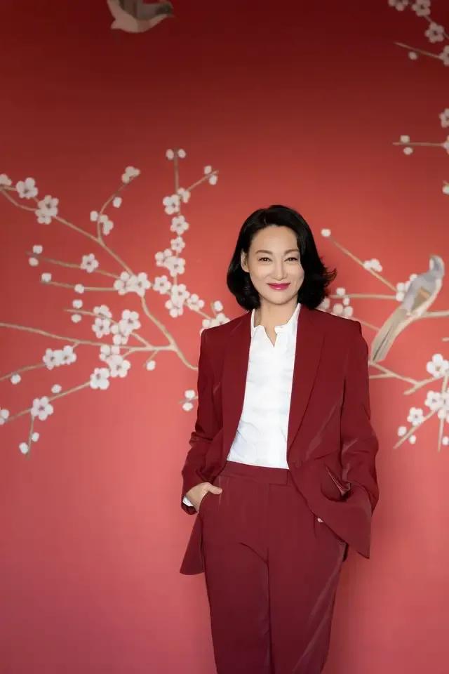 至今未嫁8位大龄女港星,至今十大未婚大龄男港星