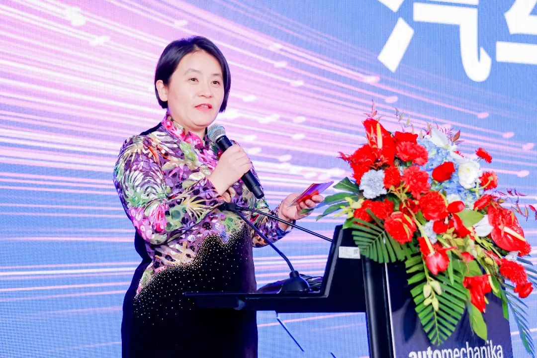 巅峰对话,领航者企业家-汽车后市场产业高峰论坛精彩瞬间