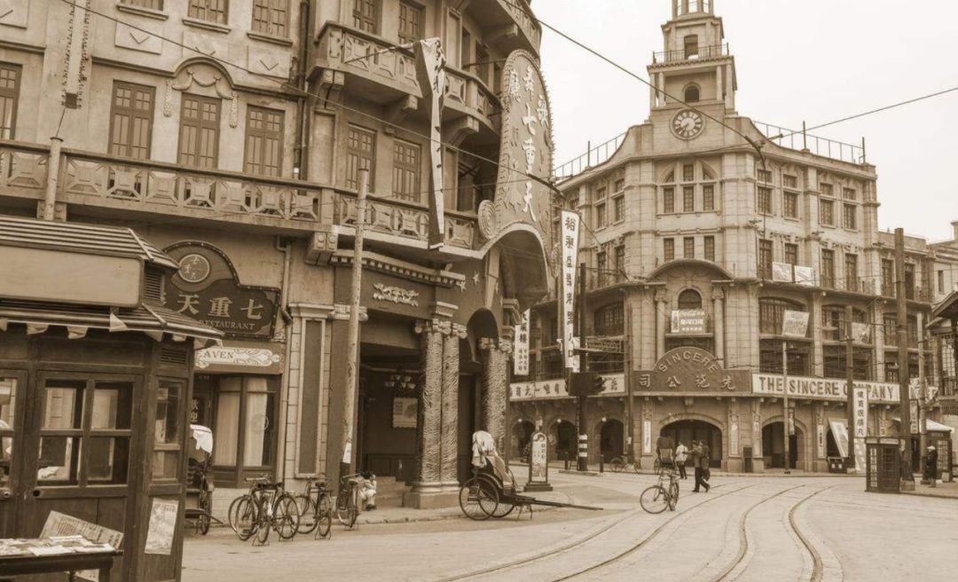 美国网友提问：中国为什么有那么多叛徒和汉奸？因为国人不爱国？