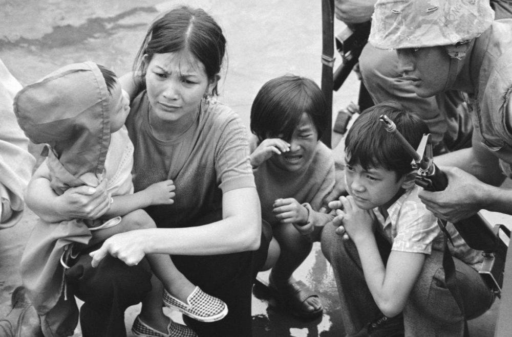 越南战争中，美国大兵使用空孕催乳剂，成越南女兵的终身噩梦