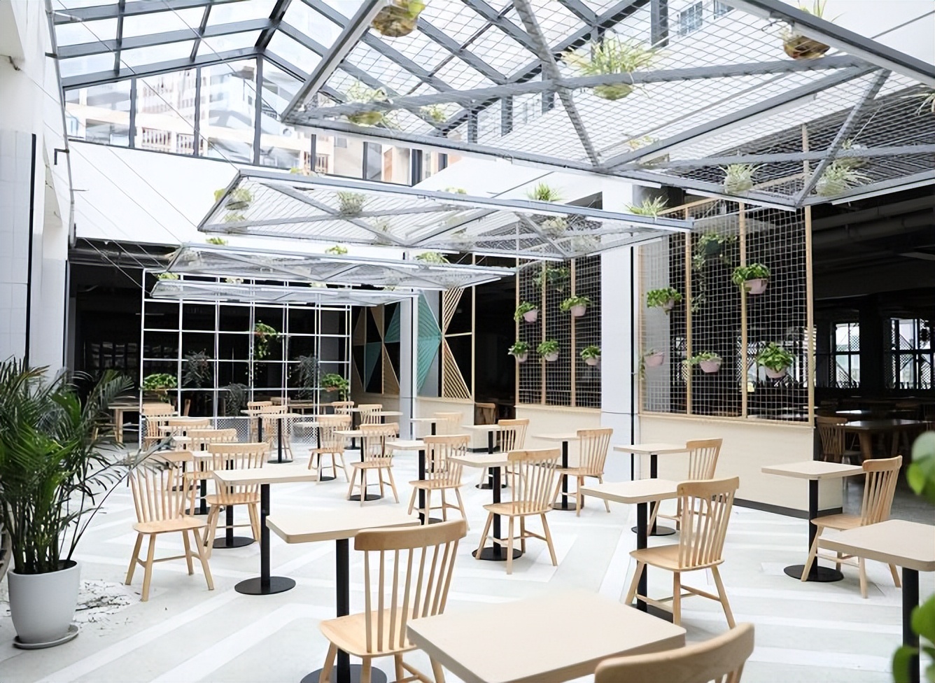 成都武侯外国语学校2022招生简章,2022年成都电子信息学校招生简章