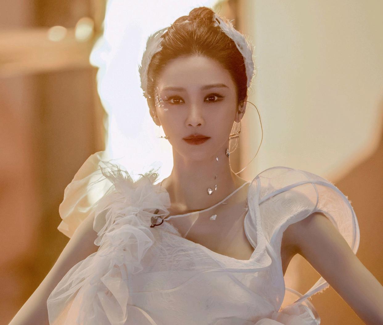 《浪姐4》已淘汰九人，陈冰和汪小敏太可惜，她俩最终败给了资本