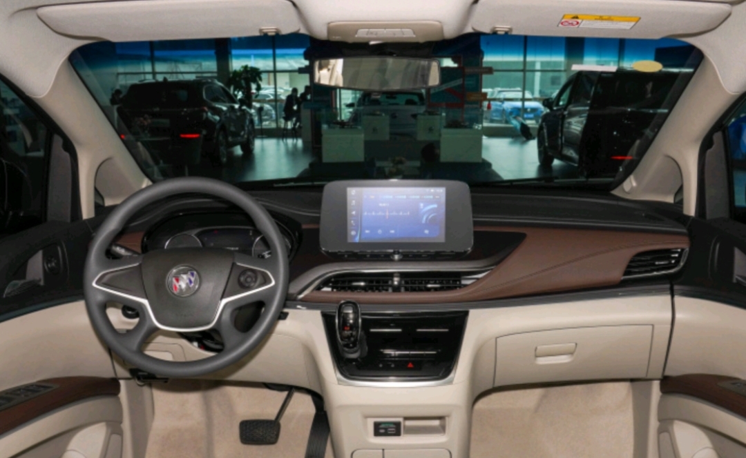 别克gl8对比大众哪个好,奔腾m9对比别克GL8