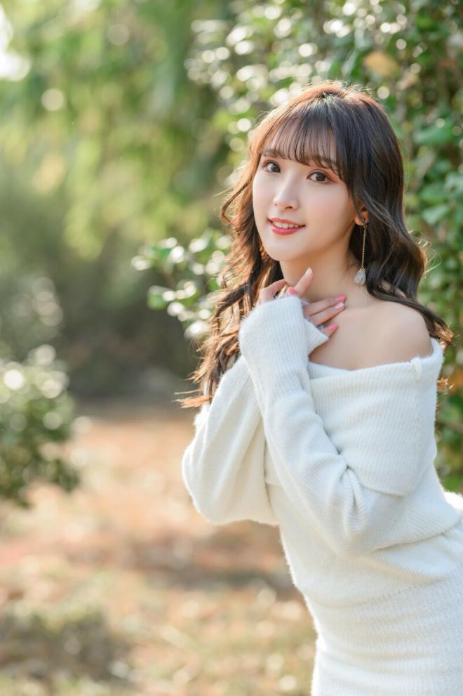 拍照手姿势怎么好看,拍照手怎么摆好看又简单