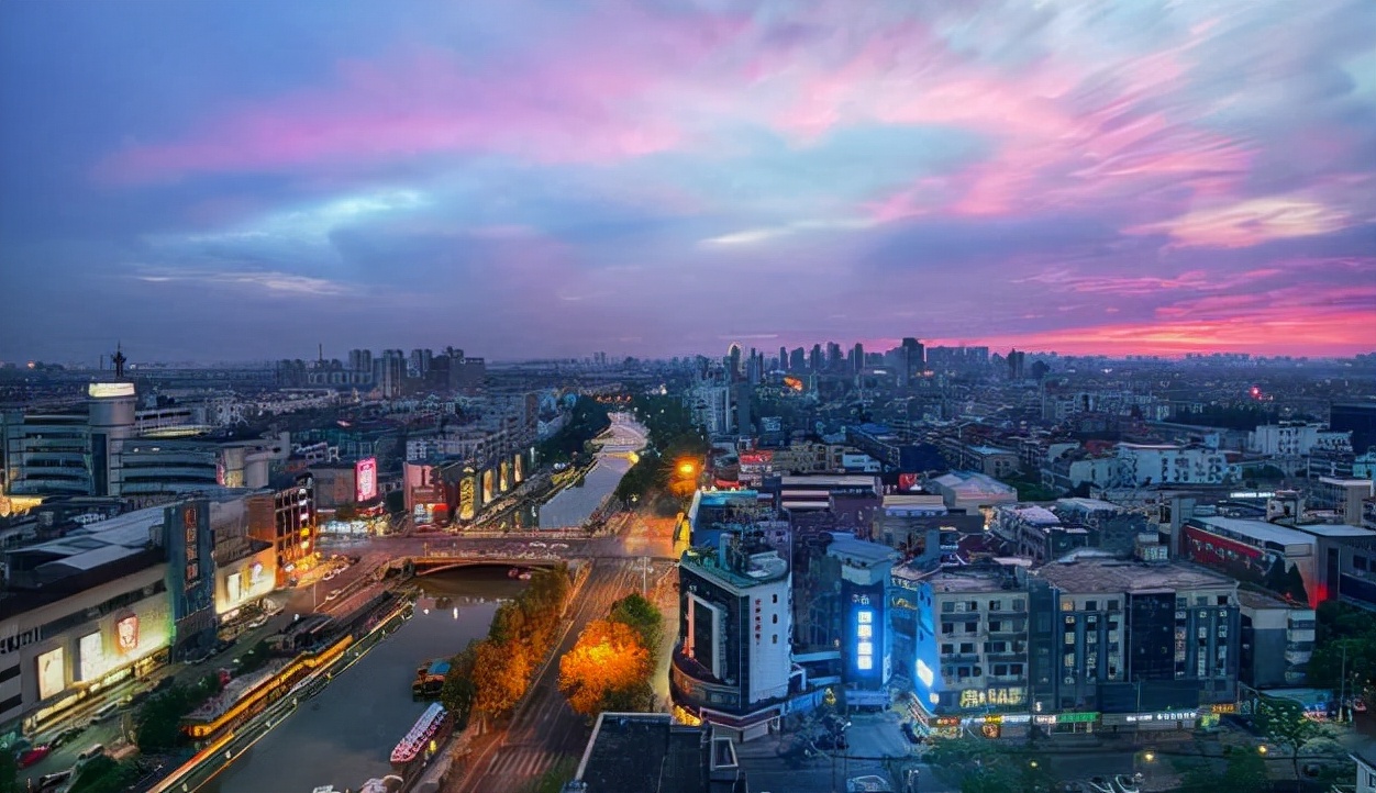 这所大学“很烧钱”,学费达17万!所在地是“全国百强县”第一