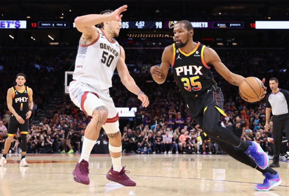 狂砍20+8打爆马刺内线,狂砍38分25板9助攻