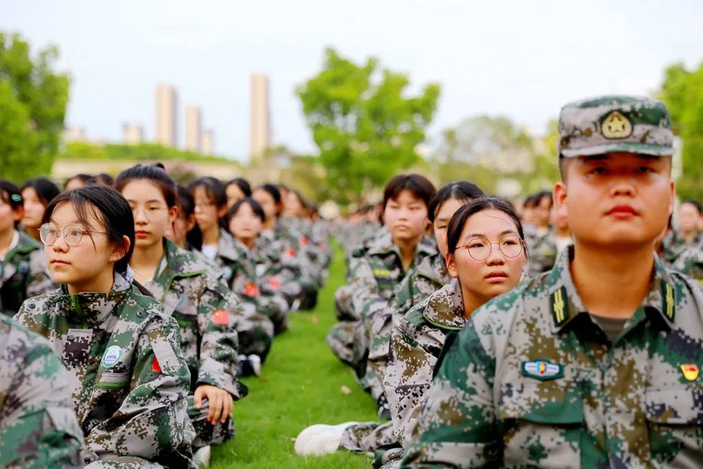 高标准军训,威武霸气的军训