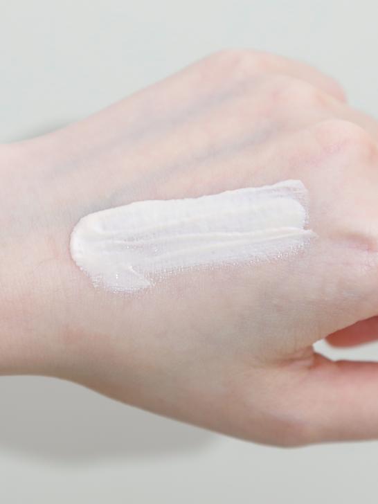 防晒干货分享：我们试了5款热门防晒，想找合适的就按这个标准选