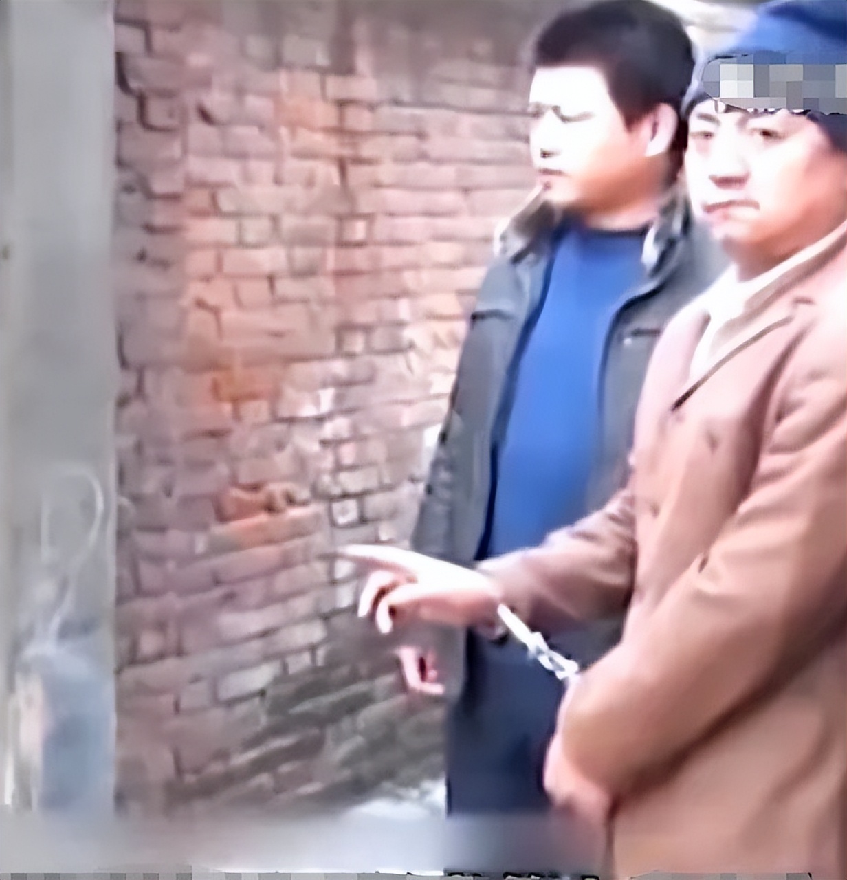 11年许昌一家四口惨遭灭门，女尸*处私**被划伤，犯人家属：罪有应得