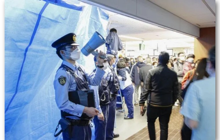 东京车站爆炸致2人受伤,东京一车站爆炸致2人轻伤