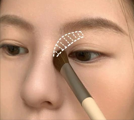 新手化妆保姆级教程肿眼泡,新手保姆级化妆刷教程