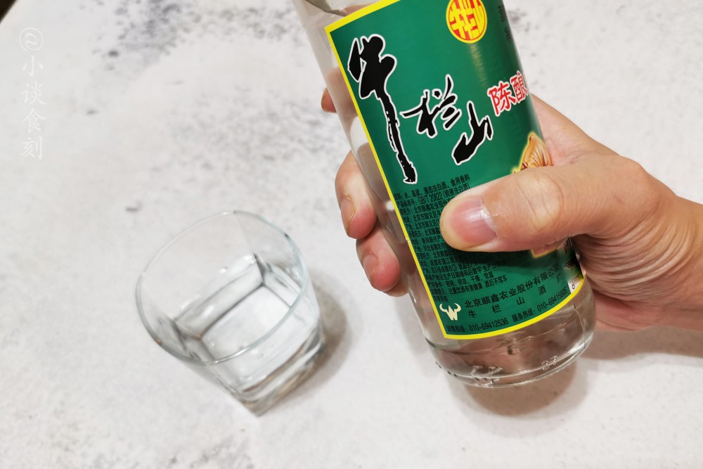 牛二白酒还是销量第一吗,牛二白酒年销量