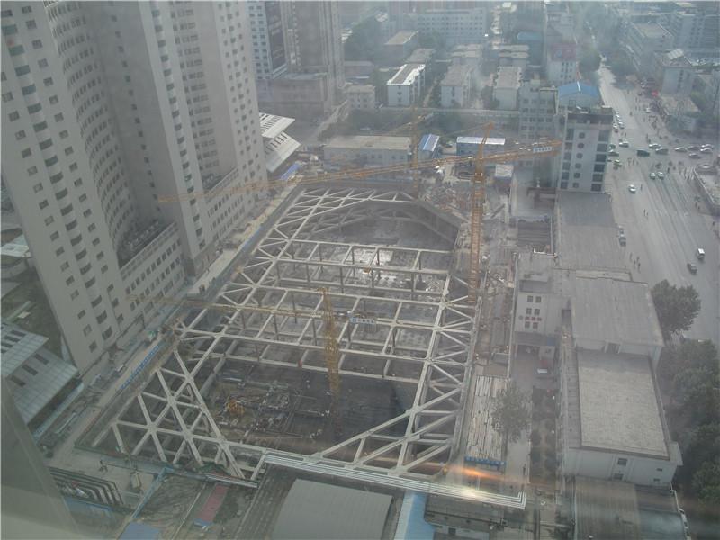 混凝土支撑梁拆除施工视频,钢筋混凝土破碎拆除方案演示