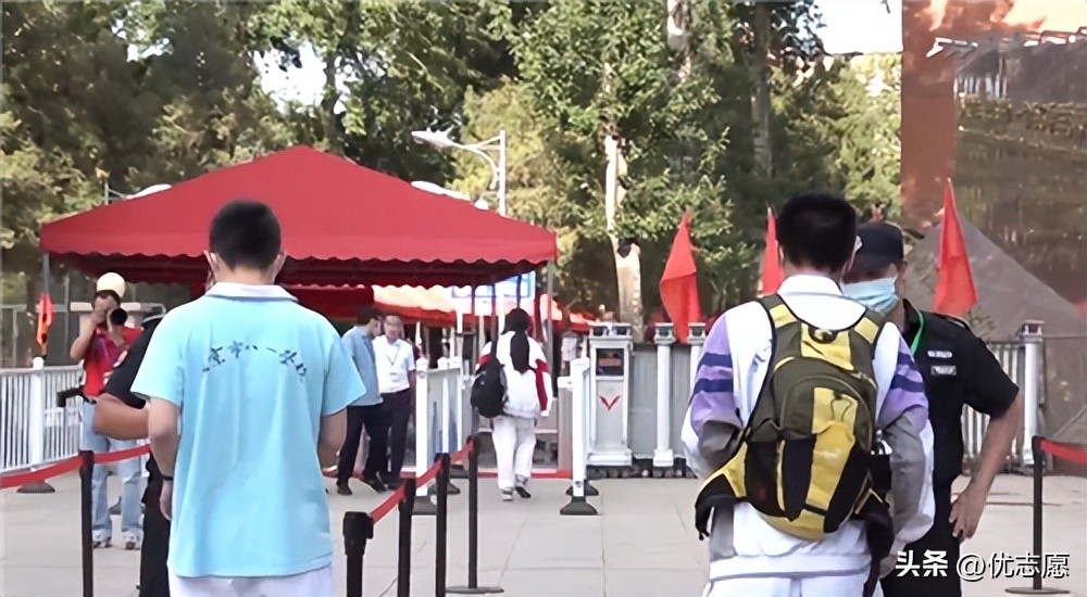 直击高考现场2018,直击高考第一现场助力高考