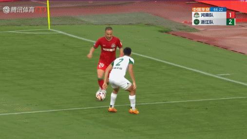 鲁能泰山上港陈蒲进球,陈蒲补时凌空斩破门