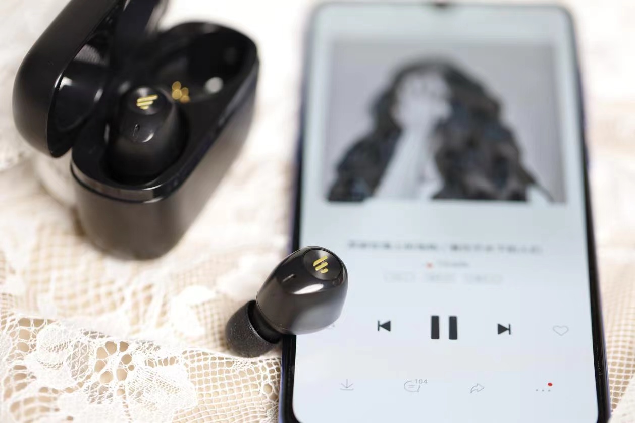 十大口碑最好蓝牙耳机头戴式,高端头戴式蓝牙耳机品牌推荐