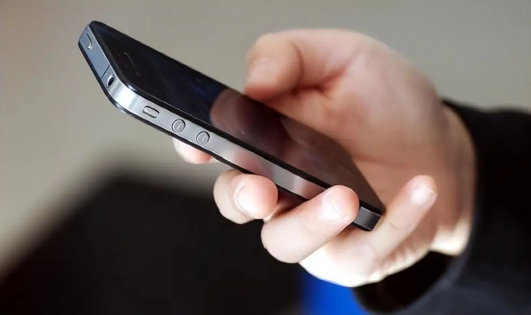 出现六种情况手机可能被监听,手机出现七种状况说明被监听了