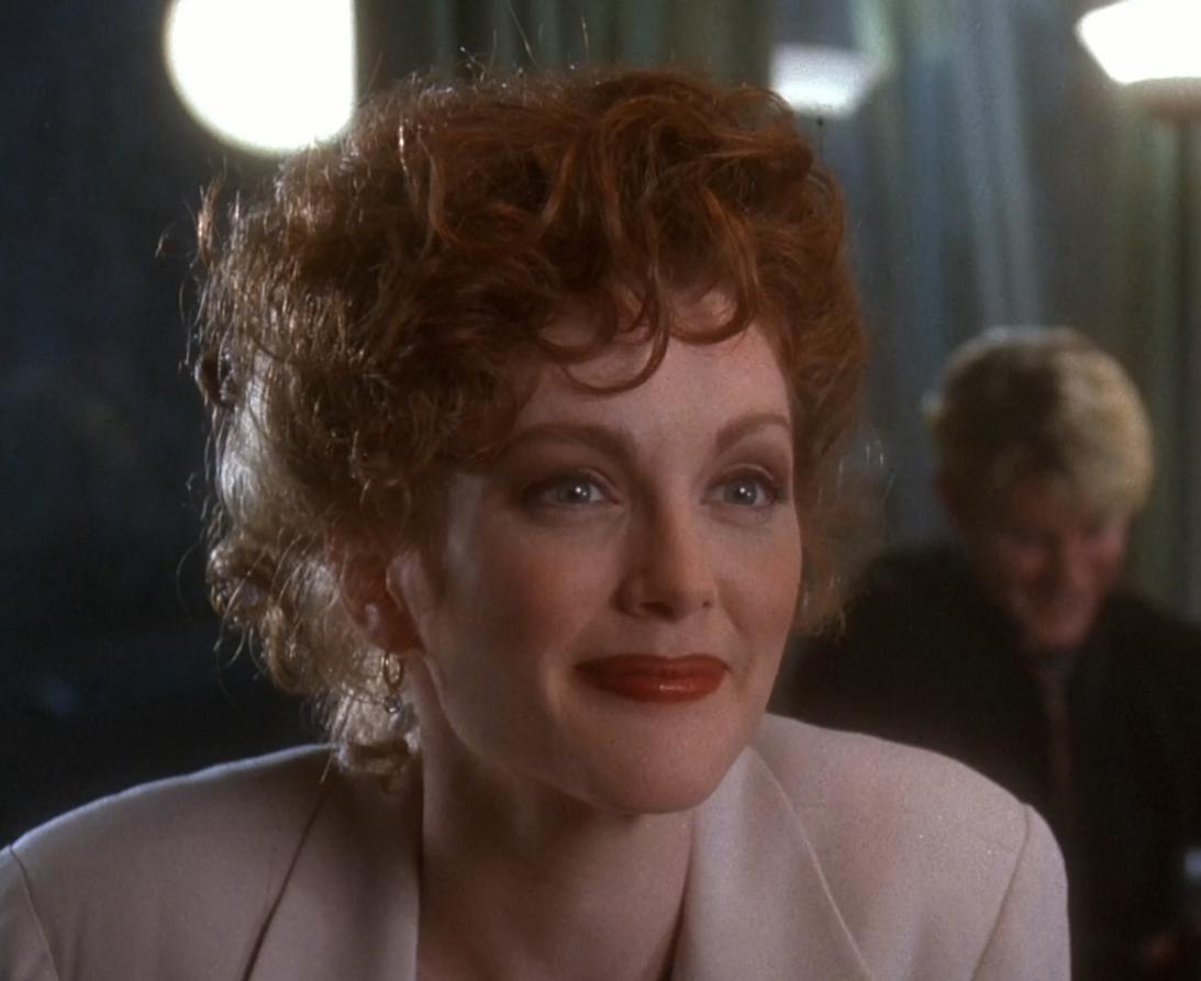 朱丽安摩尔经典镜头,朱丽安摩尔全部电影