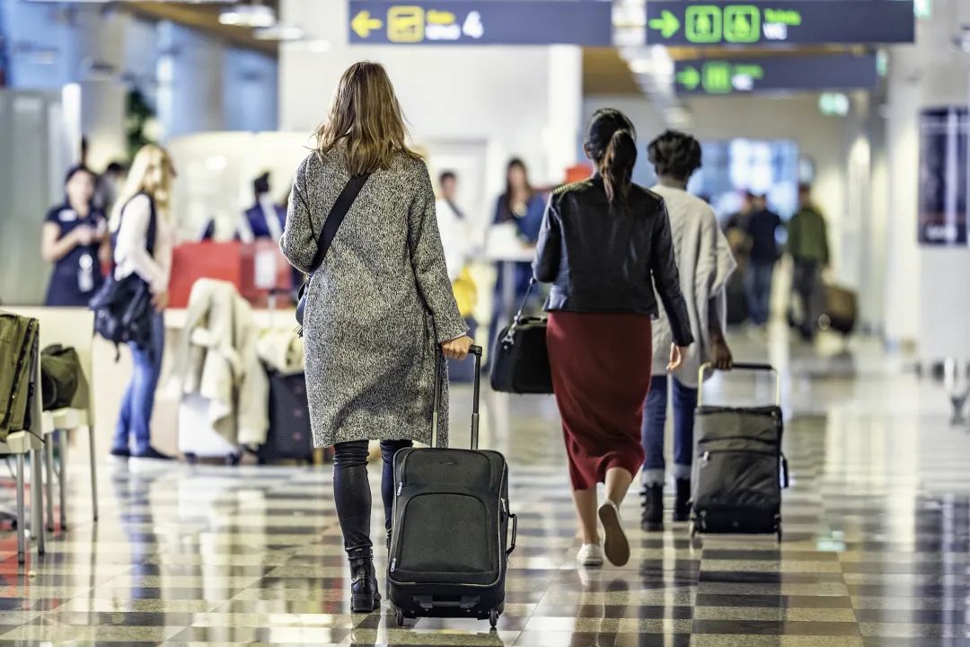 天价机票回国难吗,想回国必须购买贵10倍的天价机票