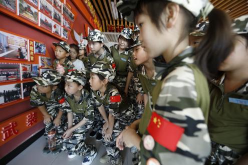 儿童军营体验营,儿童体验军营夏令营