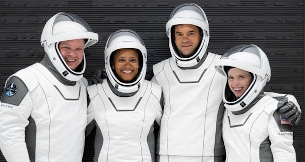 美国维珍银河航天飞机造价,美国最新航天飞机太空视频