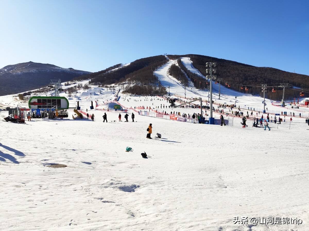 国内最值得去的六大滑雪场推荐,国内必去十大滑雪场滑雪场地