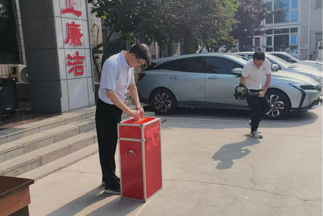 诸福屯街道举办“信用正定，从我做起”签名动员会暨“博爱一日捐”活动