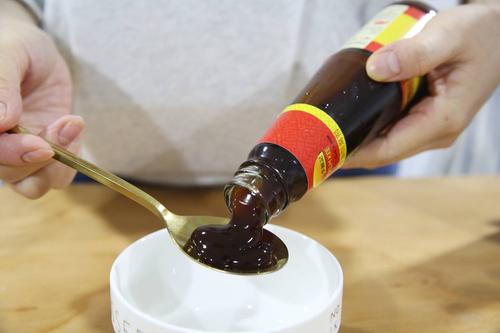 李锦记蚝油和海天蚝油哪个品质好,李锦记与海天耗油区别