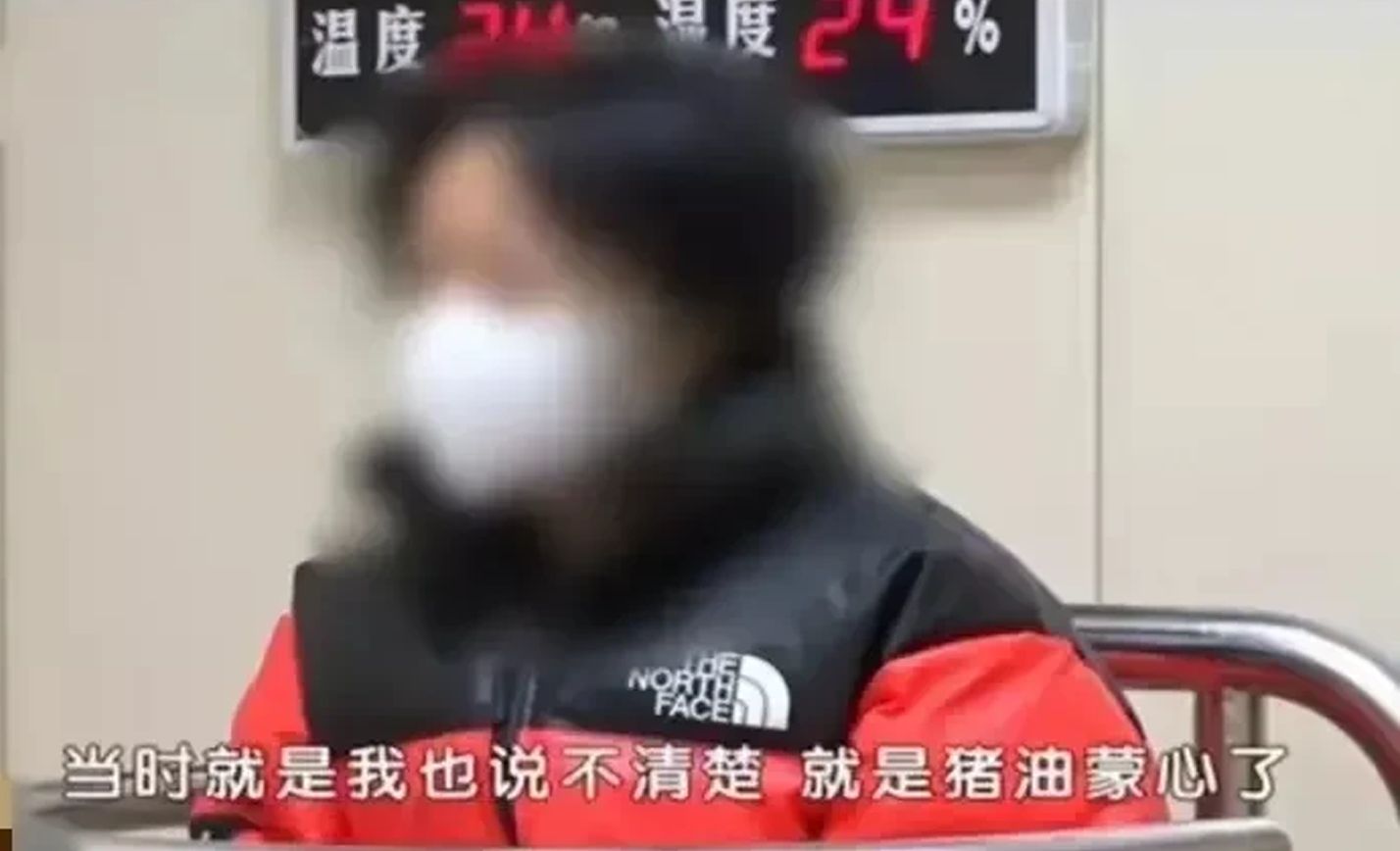 女子连逛3个月超市只买矿泉水,女子逛16次超市卖大量矿泉水