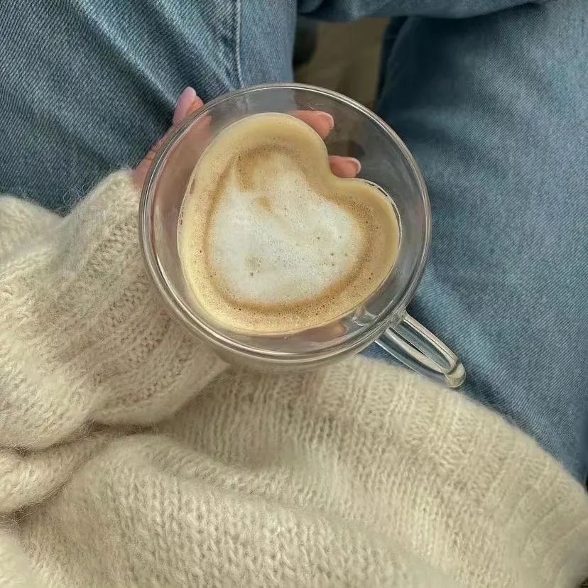 文案真的有两个人都不勇敢的时候,没有足够的勇气去面对自己的文案