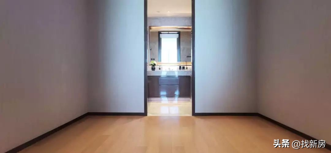 九龙仓苏州国际金融中心多高,九龙仓苏州国际金融中心最顶层