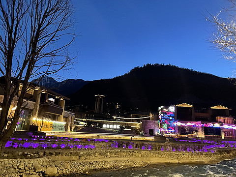 最爱的一家希尔顿酒店上线——九寨希尔顿度假酒店景观套房体验