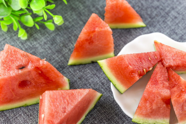 夏天大暑诗句古诗名句,夏天降暑吃冰的诗词