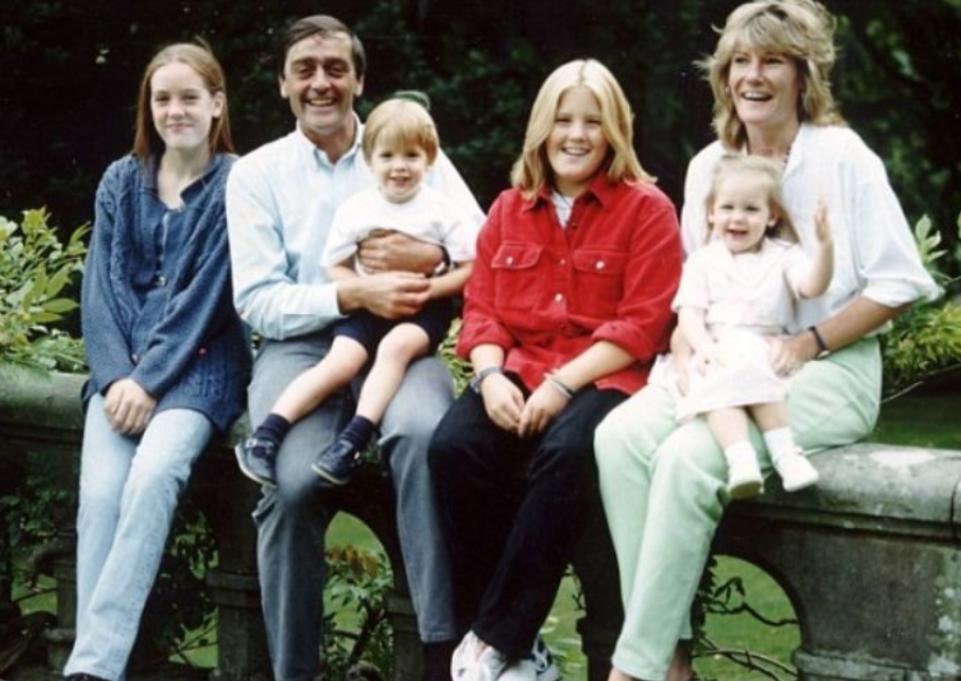 英国最年轻男爵,英国最帅亲王