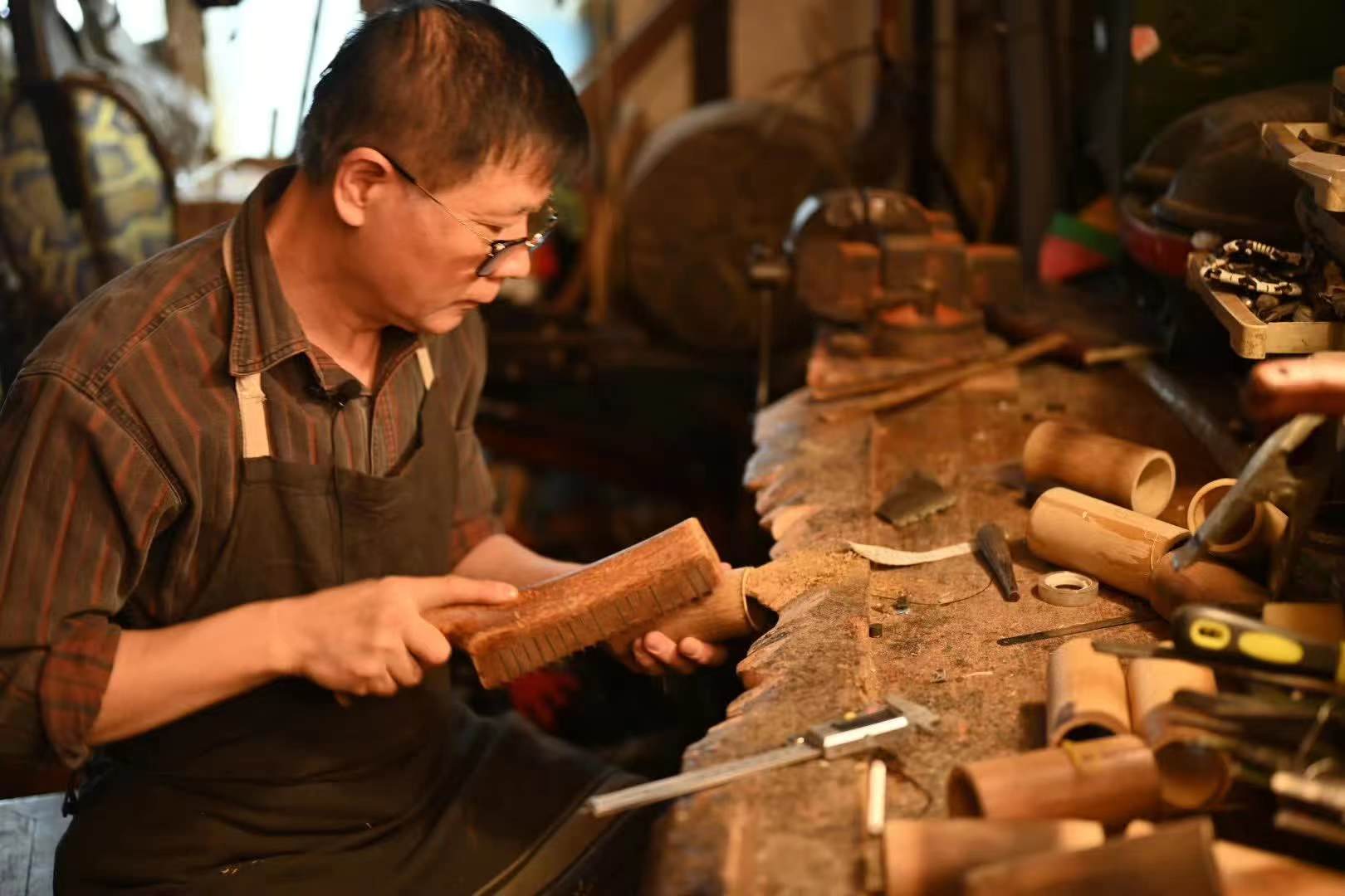 刘正辉京胡视频全集,刘正辉从零起步学京胡视频