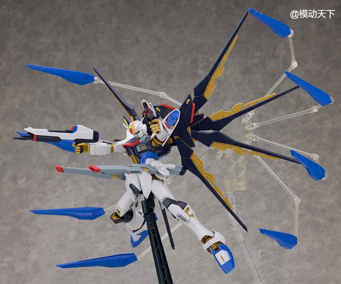 万代基地限定mg完美强袭,万代mg创制强袭配色方案