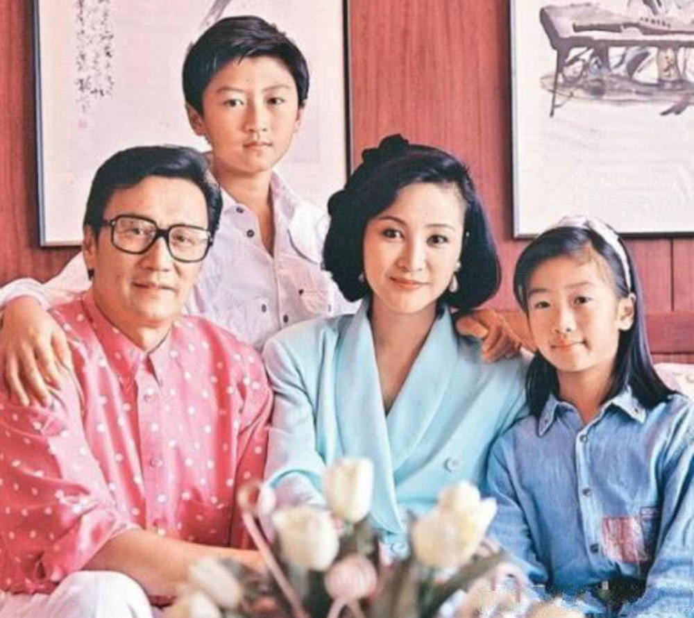 谢霆锋有多暖心,谢霆锋到底爱不爱张柏芝