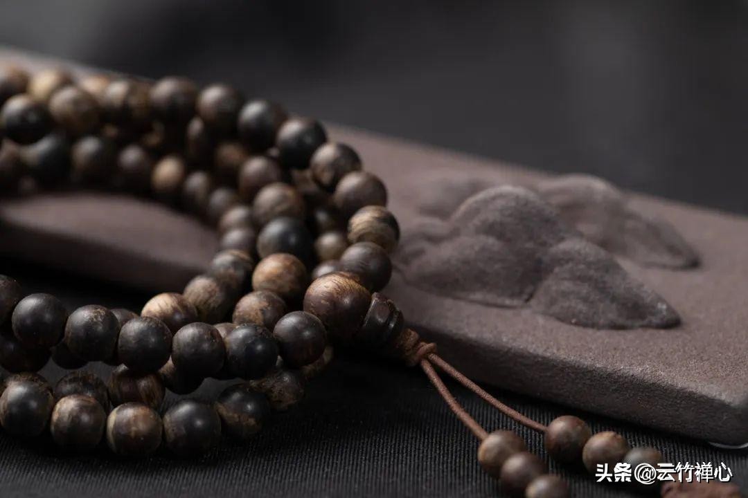 越南芽庄奇楠沉香手串保养,沉香手串可以用橄榄油保养吗