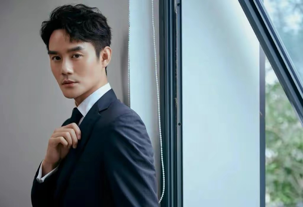 王凯首谈身体患病的父亲,王凯父亲肺癌