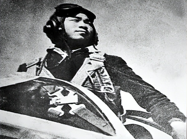 凭栏一片风云起飞行员结局,中国最早一批飞行员是怎么来的