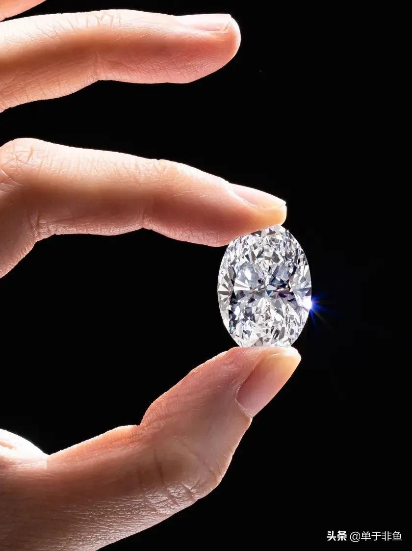珠宝篇▏色相近，值相远，钻石与相同色系宝石的巨大价差