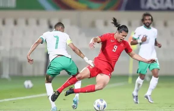 中国男足逼平日本,中国男足点球胜伊朗