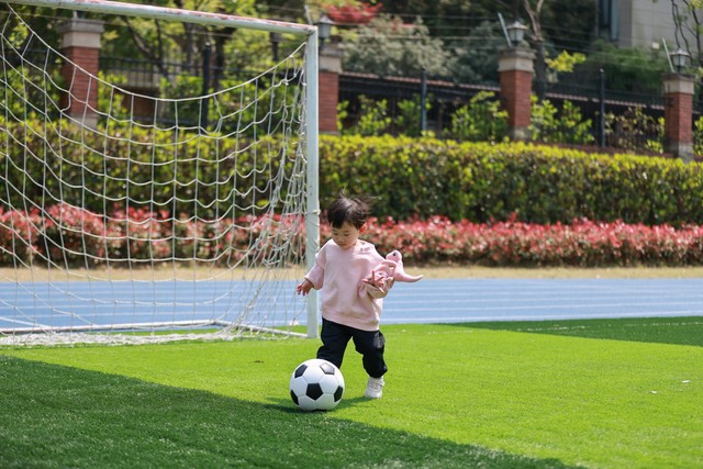 中国足球不练力量吗,中国足球球员都是会踢球的吗