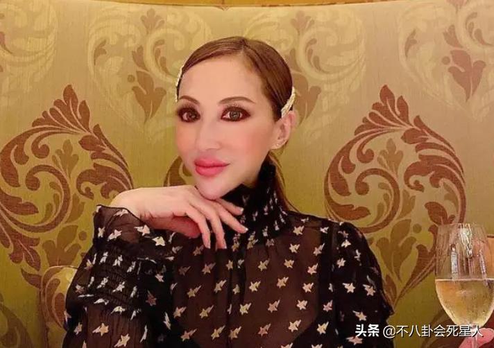 明星整容脸僵硬图片,老女明星整容脸和纯天然脸