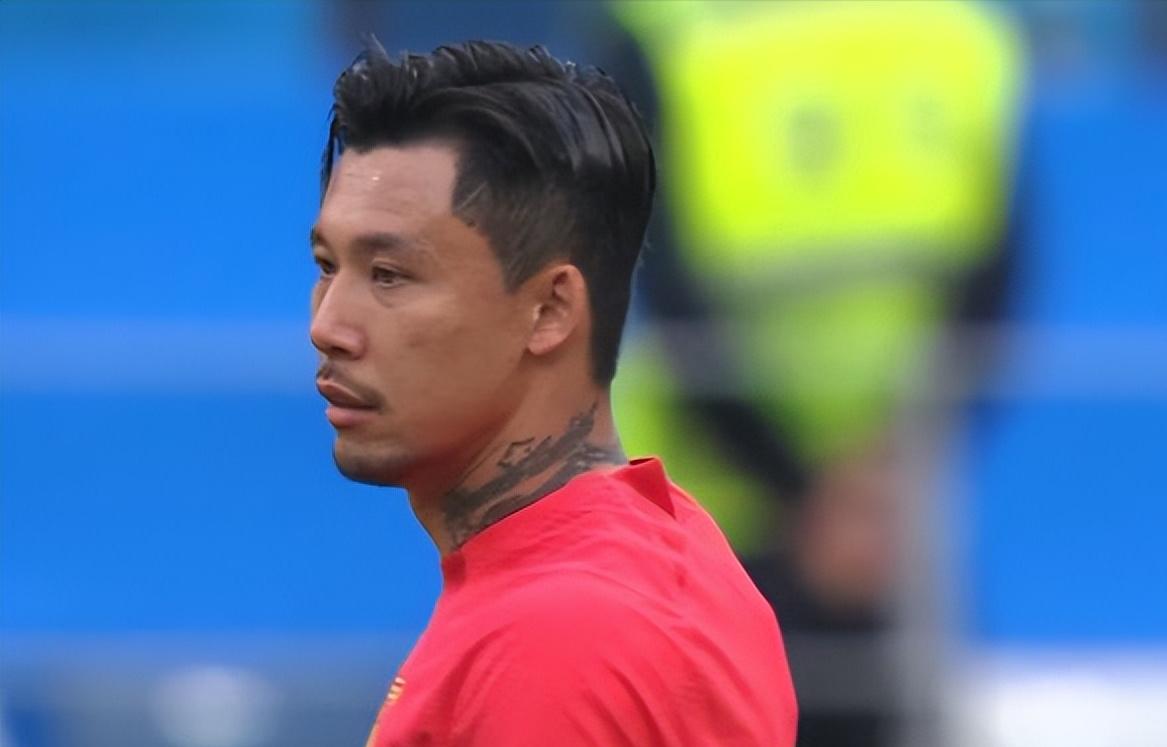 12强赛首胜武磊献绝杀国足,中国男足2-1泰国武磊三次错失单刀