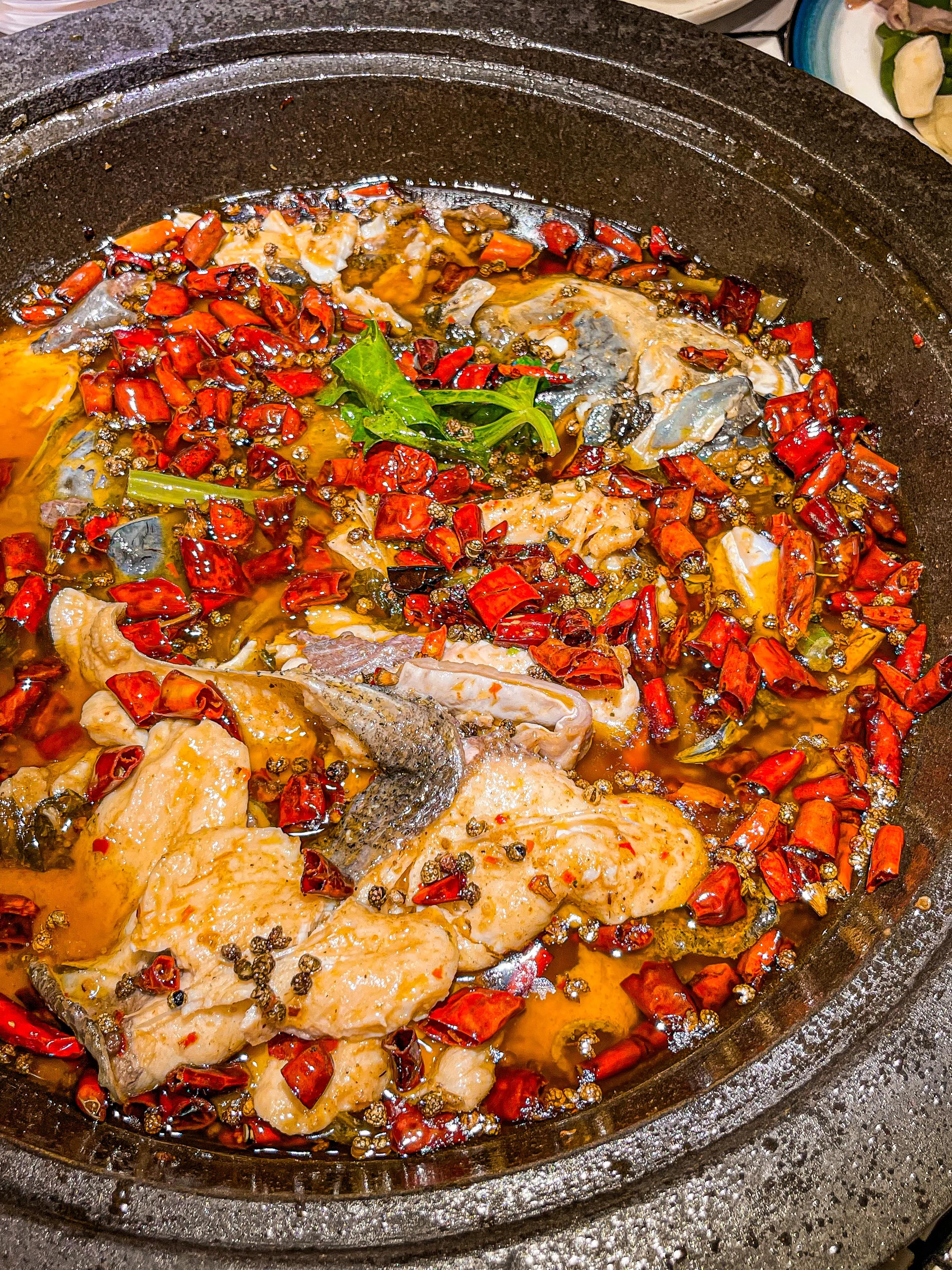 四川正宗蒸汽石锅鱼,最好吃的巴蜀石锅鱼