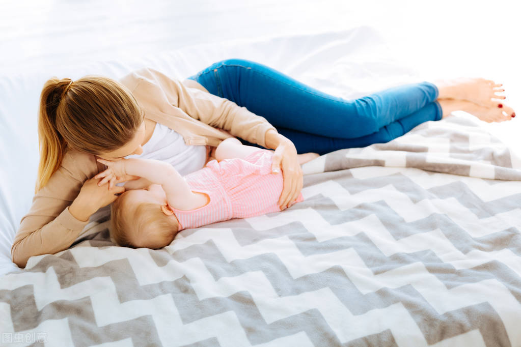 宝宝出生就有牙是什么原因,新生儿鬼牙