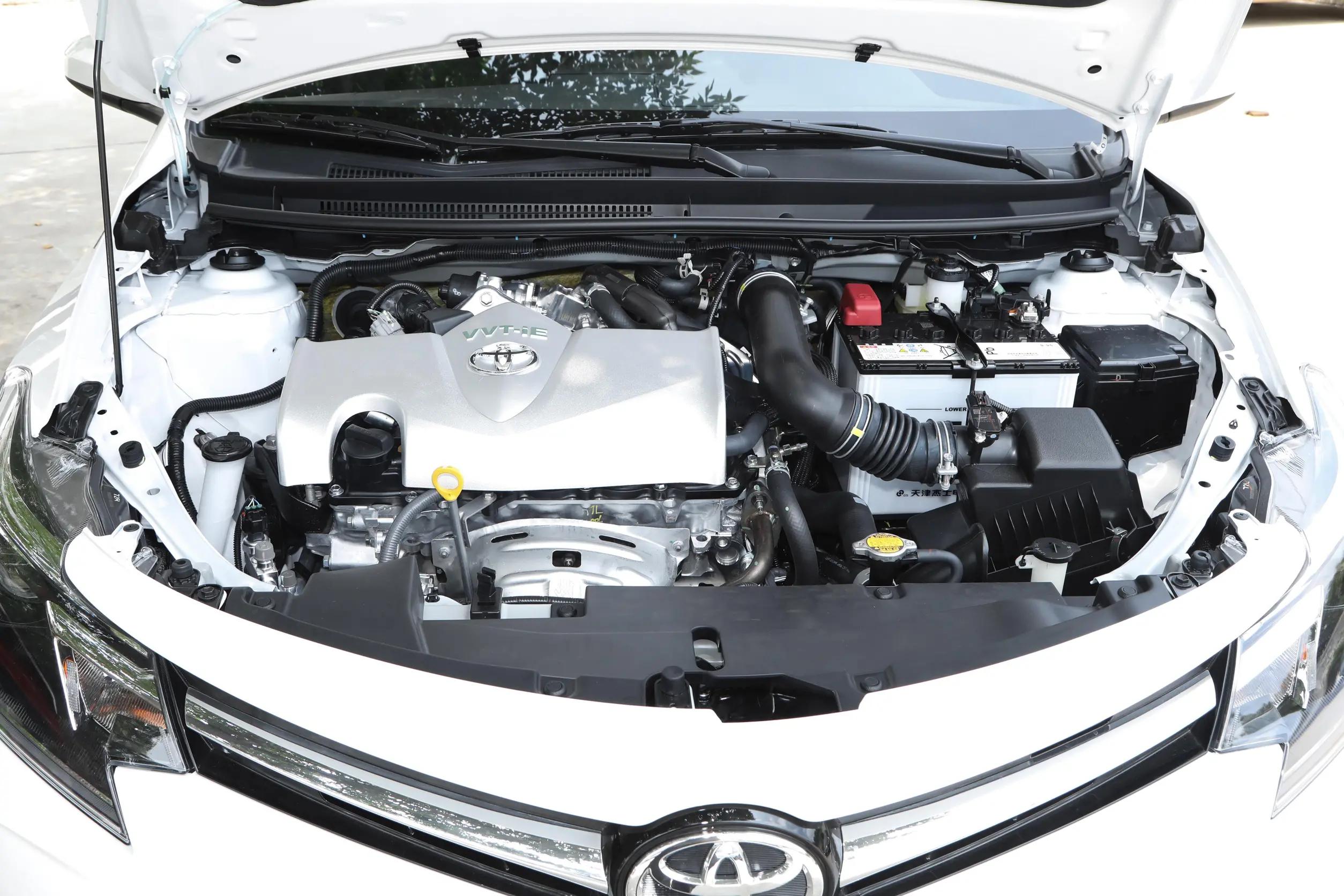 起步8万多，油耗低三大件可靠，这3台丰田车，月销只有三位数