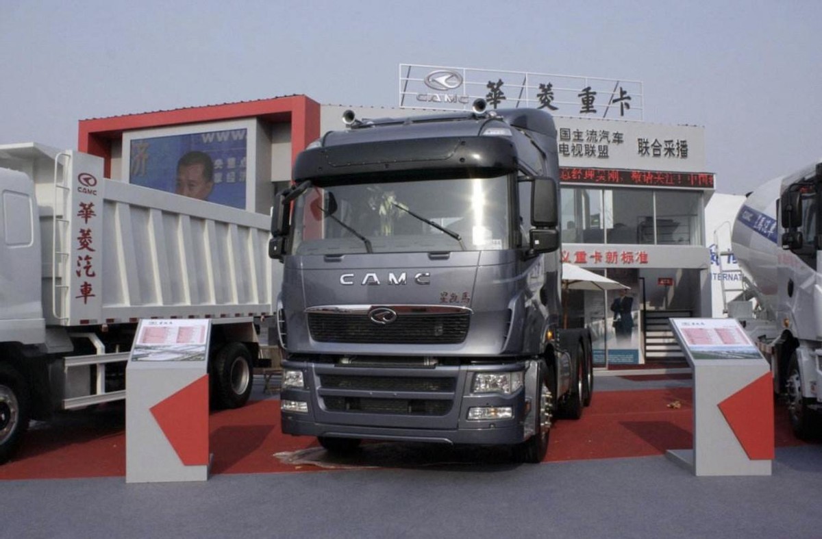 小镇故事脑瘫,小镇故事简介